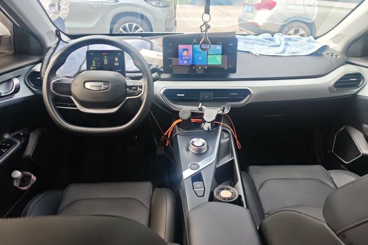 Used Geometry A 2024 500KM Travel Edition Center Console