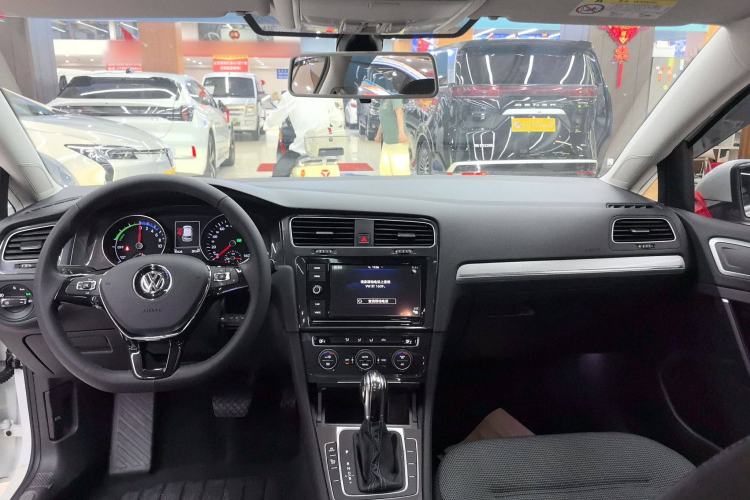 Used Volkswagen Golf Pure Electric 2020 Chari