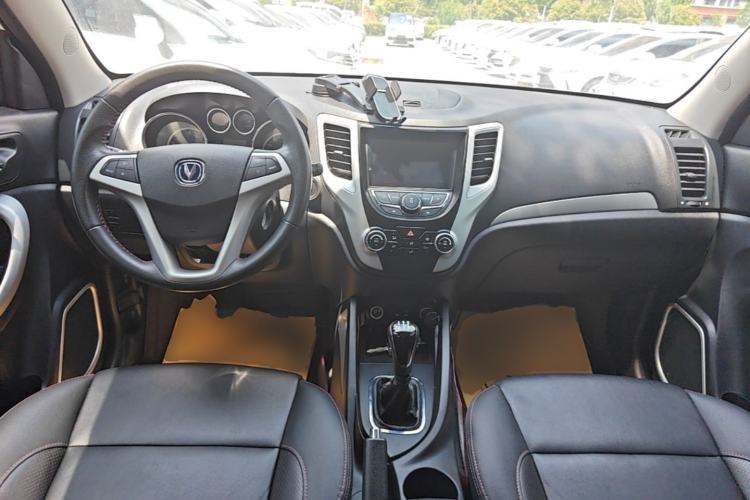 Used CHANGAN CS35 2016 1.6L Manual Luxury Model China V Standard
