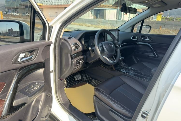 Used GAC Trumpchi GS4 2019 270T Automatic Two-Wheel Drive Elite Edition Interior 2