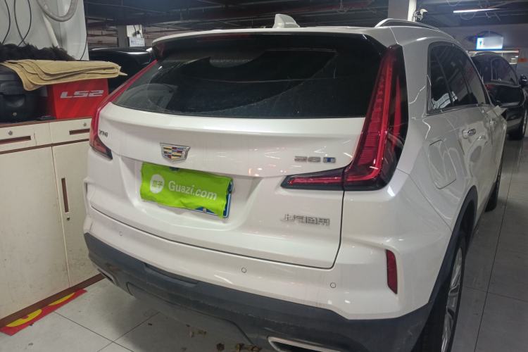 Used Cadillac XT4 2024 28T Two-Wheel-Drive Luxury Version Rear Right 45 Deg