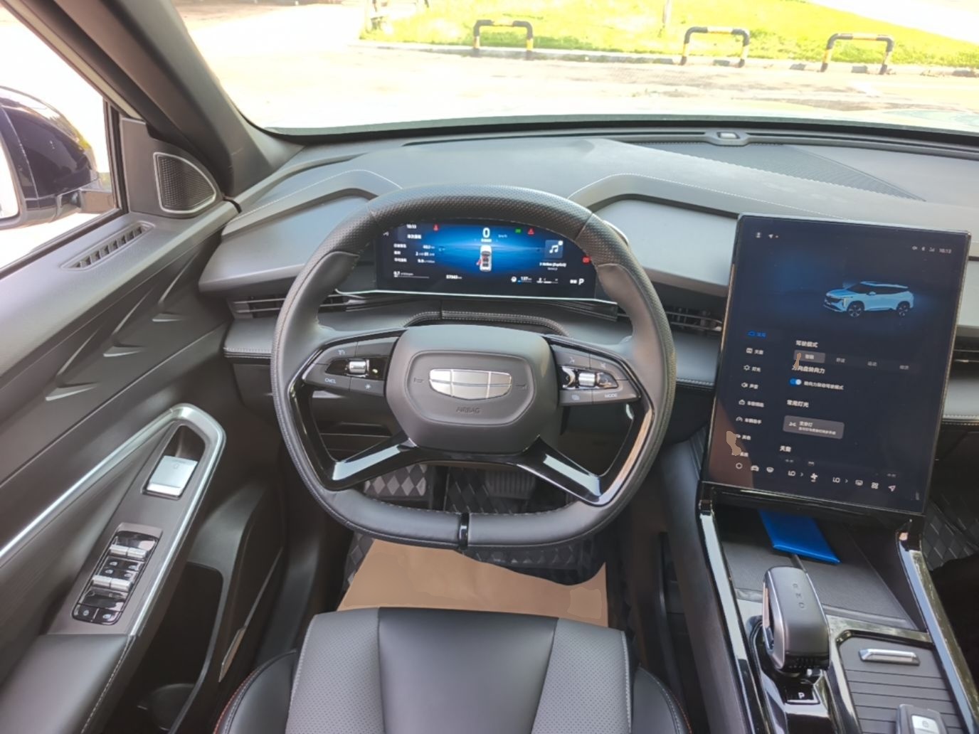 Geely Auto Emgrand X7 Sport 2023 Boyue COOL 1.5TD Smart Connect+ — снимка 13