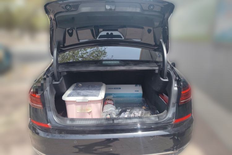 Used Volkswagen Passat 2025 Premium Version 380TSI Dragon Edition Trunk