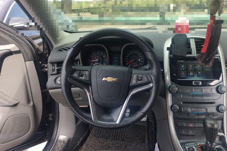 Used Chevrolet Malibu 2014 2.0L Automatic Luxury Edition Steering Wheel