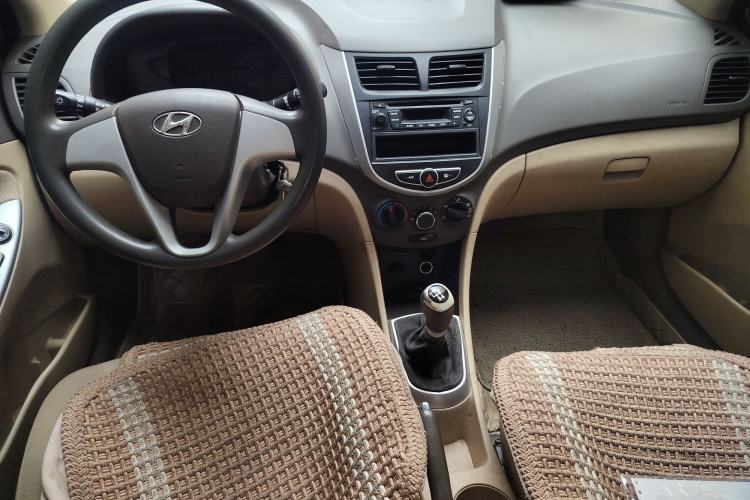 Used Hyundai Verna (older generation) 2010 Sedan 1.4L Manual Comfort GS