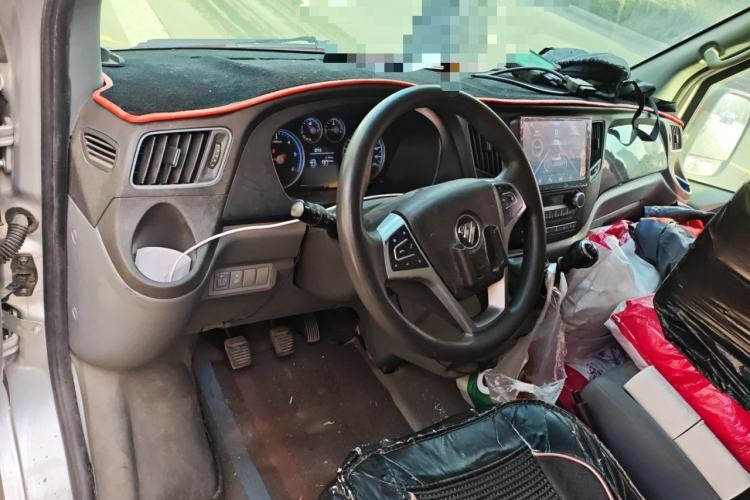 Used Foton Toano 2022 2.0T Manual Tongtu Multi-Function Long Wheelbase Mid-Roof Single-Tire 5/6/7/9-Seater 4F20TC3