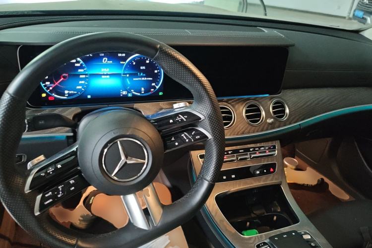 Used Mercedes-Benz E-Class 2022 Second Facelift E 260 L Sport Edition Center Console