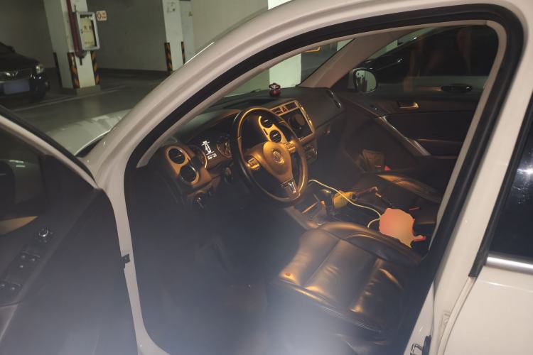 Used Volkswagen Tiguan 2012 1.8TSI Automatic All-Wheel Drive Elite Edition Left Front Seat