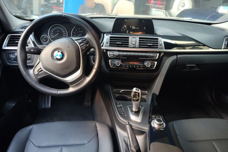 Used BMW 3 Series 2016 320i Fashion Model