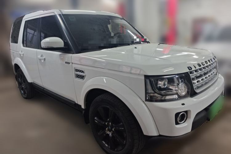 Used Land Rover Discovery 2013 3.0 SDV6 HSE Diesel Edition Front Right 45 Deg