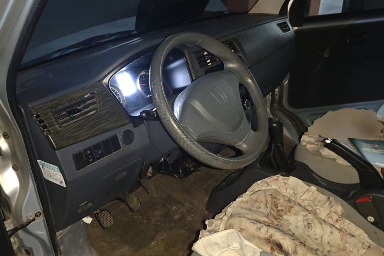 Used Jinbei Hiace X30 2021 1.5L Standard Version Air-Conditioner-Free Van China VI Emission Standard SWC15M Steering Wheel