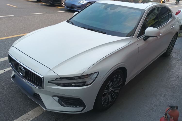 Used Volvo S60 2021 T4 Zhiyuan Luxury Edition