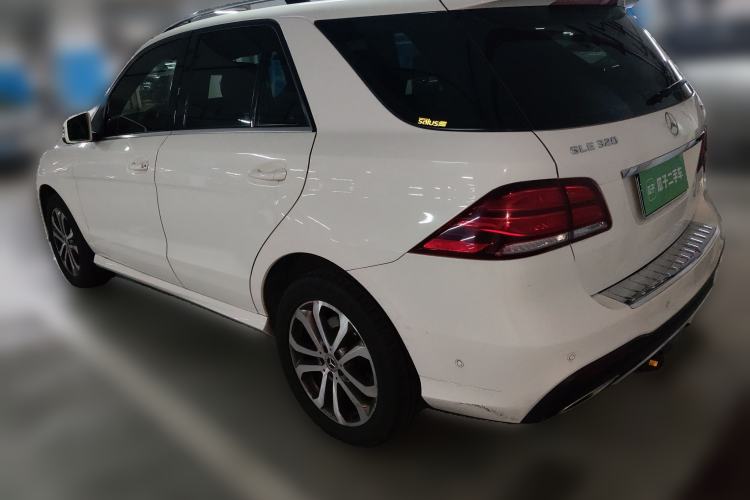 Used Mercedes-Benz GLE 2017 GLE 320 4MATIC Dynamic Model Rear Left 45 Deg