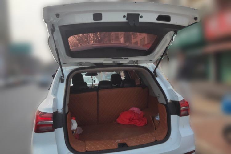 Used Roewe RX5 2016 20T Two-Wheel Drive Automatic Internet Smart Edition
