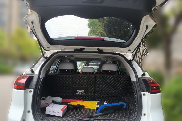 Used Geely Auto Emgrand X7 Sport 2022 1.8TD DCT Zhiya Trim