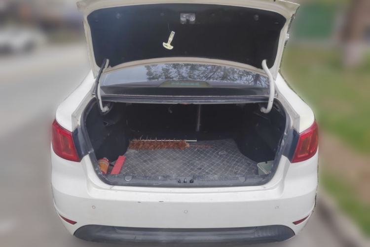 Used BAIC Senova D50 2014 1.5L manual comfort version Trunk