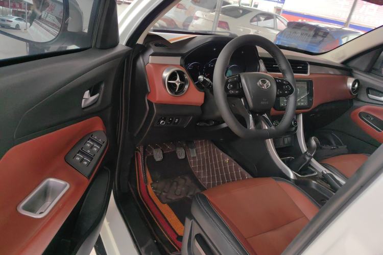 Used HYOSOW S3 2016 S3L 1.5L Manual Prestige Edition
