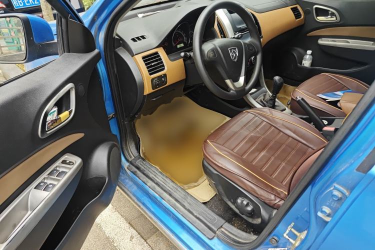 Used Baojun 630 2011 1.5L manual Comfort trim level
