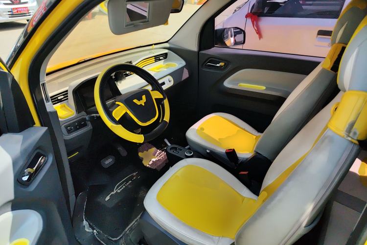 Used Wuling Hongguang MINIEV 2021 Macaron Premium Model – Lithium-NMC Driver Seat