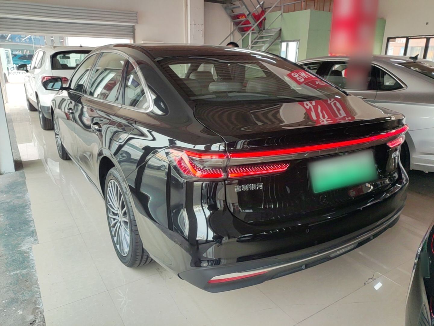 Geely Galaxy Starlight 7 2026 220km Four-Wheel-Drive Navigation Edition — снимка 4