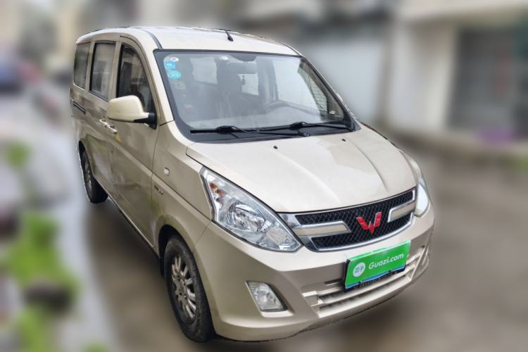 Used Wuling Rongguang V 2016 1.5L Standard Version Front Right 45 Deg