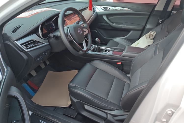 Used Changan Eado 2019 High-Energy Edition 1.6L GDI Manual Pioneer Model China VI Standard
