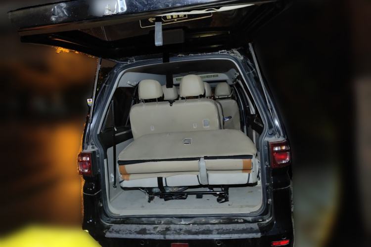 Used FORTHING Lingzhi 2020 M5L 1.6L Base Model 9 Seats Trunk