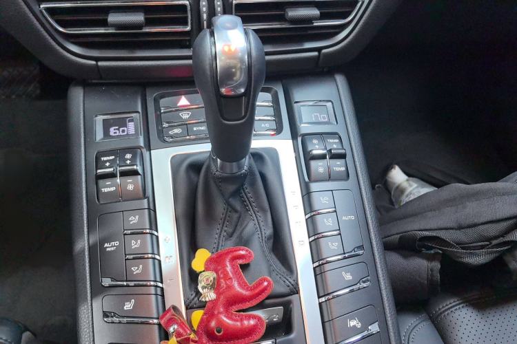 Used Porsche Macan 2021 Macan 2.0T