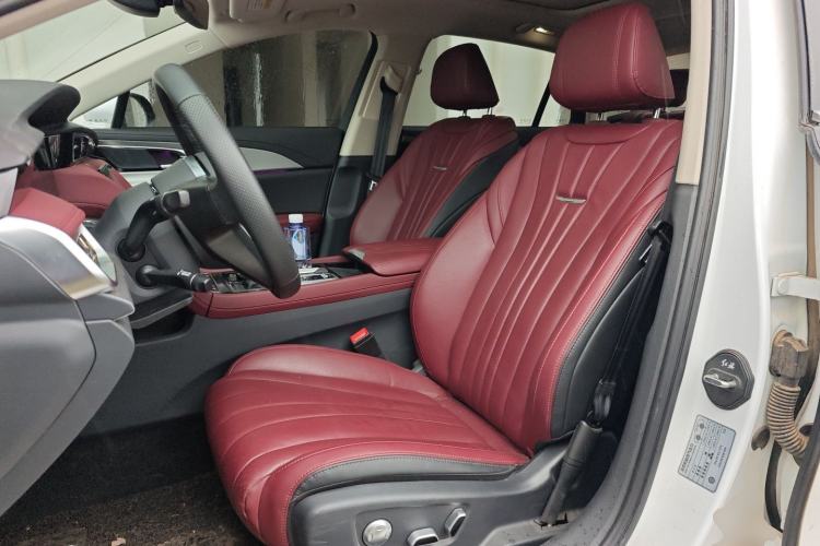 Used Hongqi H5 2023 2.0T Automatic Smart Connect Flagship Edition
