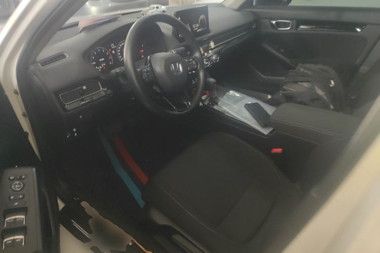 Used Honda Civic 2023 240TURBO CVT Dynamic Edition Left Front Seat