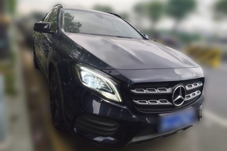 Used Mercedes-Benz GLA 2018 GLA 220 4MATIC Sport Edition Front Right 45 Deg