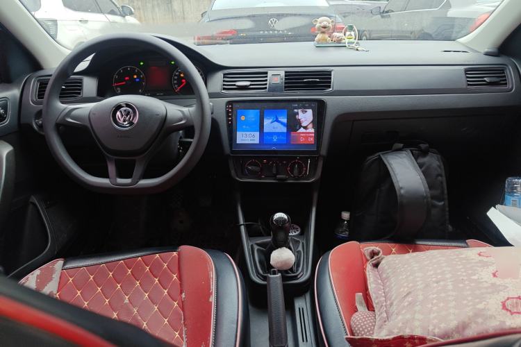 Used Volkswagen Santana 2016 1.6L Manual Fashion Edition Center Console