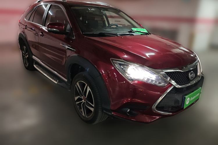Used BYD Tang New Energy 2015 2.0T Four-Wheel-Drive Flagship Model