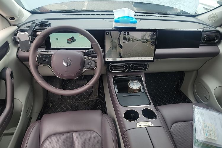 Used Leapmotor C11 2024 Range-Extended 300 Luxury Edition Center Console