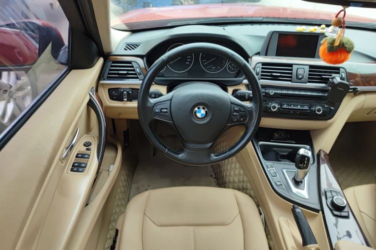 Used BMW 3 Series 2013 320Li Fashion Model

