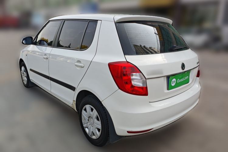 Used Skoda Fabia 2012 1.4L Manual Crystal Edition
