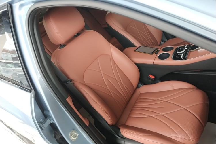 Used Geely Galaxy L6 2025 EM-i 140km Starship Edition