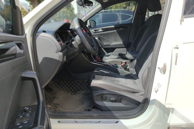 Used Volkswagen T-ROC 2019 280TSI DSG Two-Wheel-Drive Luxury Model China VI Standard Left Front Seat