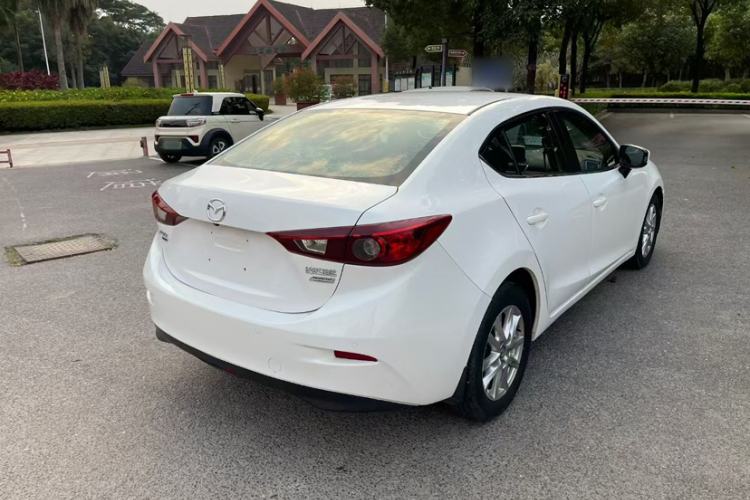 Used Mazda Mazda 3 Axela 2014 Sedan 1.5L Automatic Luxury Model