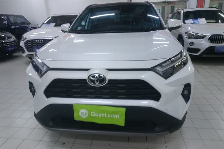 Used Toyota RAV4 2023 2.0L CVT Two-Wheel Drive 20th Anniversary Platinum Edition