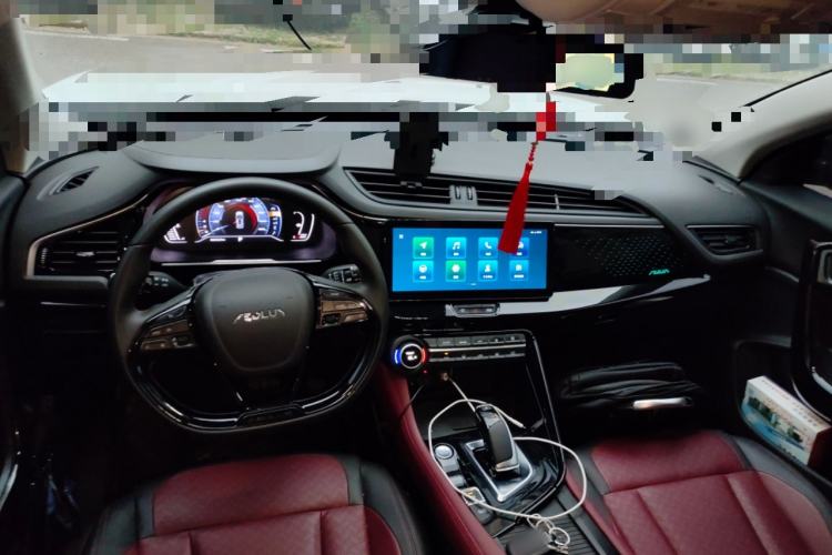 Used Dongfeng Aeolus AX7 2023 Mach Edition 1.5T DCT DF41 Center Console