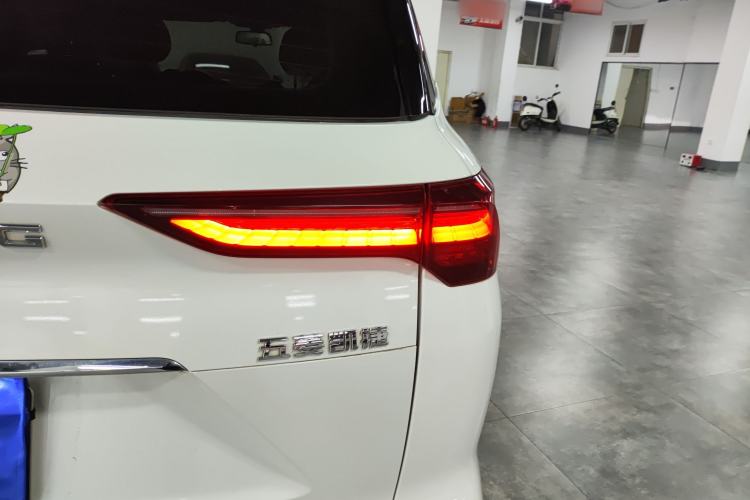 Used Wuling Victory 2020 1.5T CVT Flagship Edition Right Rear Taillight