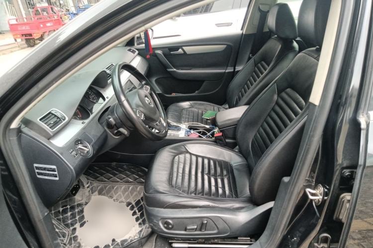 Used Volkswagen Magotan 2015 1.8TSI Advanced Model Left Front Seat