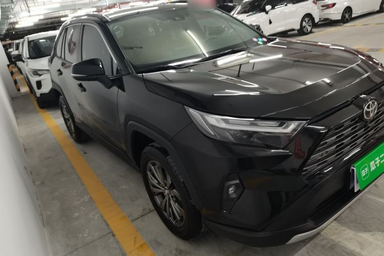 Used Toyota RAV4 2023 2.0L CVT Two-Wheel Drive Fashion Plus Edition
