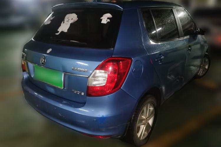 Used Skoda Fabia 2014 1.4L Manual Crystal Edition
