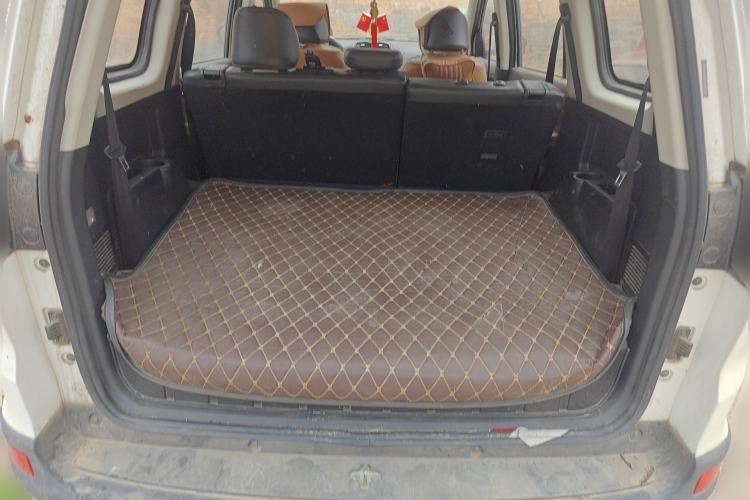 Used SWM X3 2017 1.6L Manual Fashion Model
