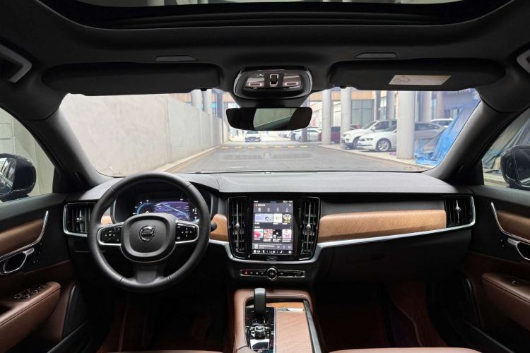 Used Volvo S90 2025 B5 Zhiyi Luxury Edition Interior 1