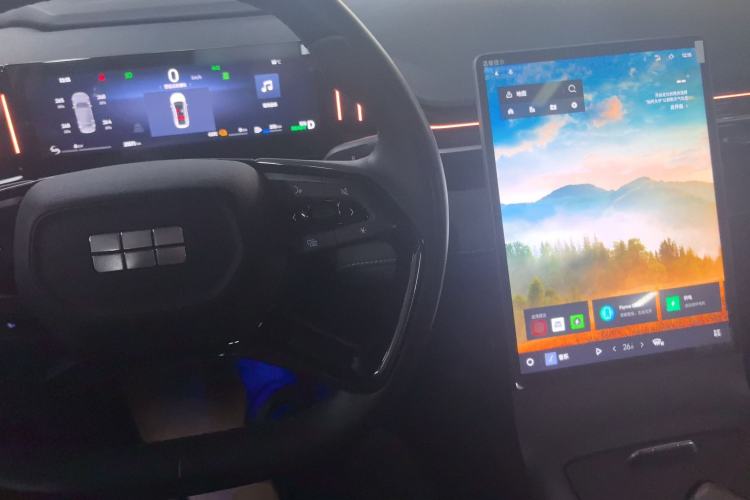 Used Geely Galaxy L6 2024 125km Creative Edition
