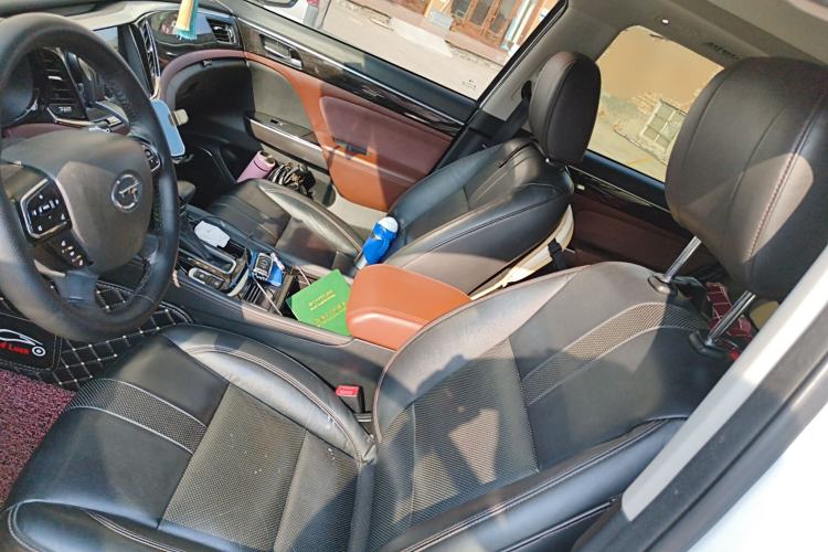 Used GAC Trumpchi GS8 2017 320T Two-Wheel Drive Luxury Smart Connectivity Version (7 Seats)