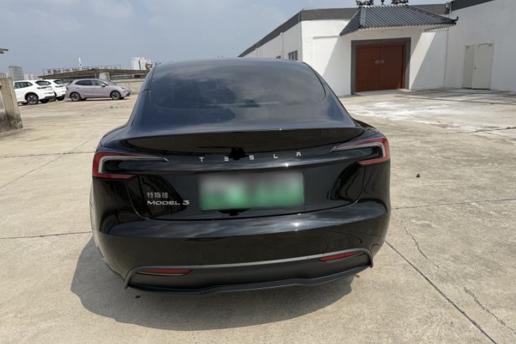 Used Tesla Model 3 2023 Rear-Wheel-Drive Version Exterior 1